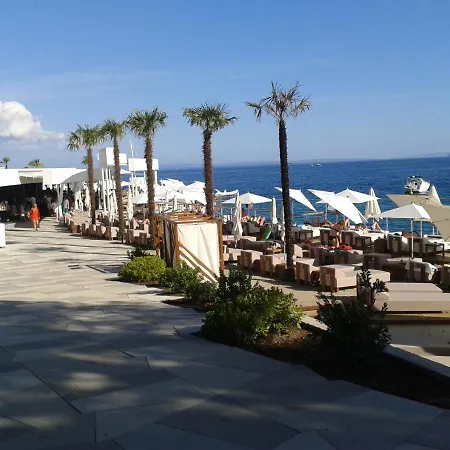 Ah Design Luxury Apartment *