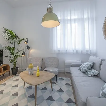 Ah Design Luxury Apartment *