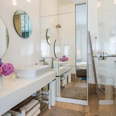 Ah Design Luxury דירה אופטיה