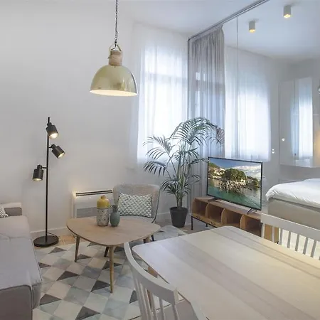 Ah Design Luxury דירה