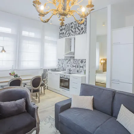 Ah Design Luxury Опатия