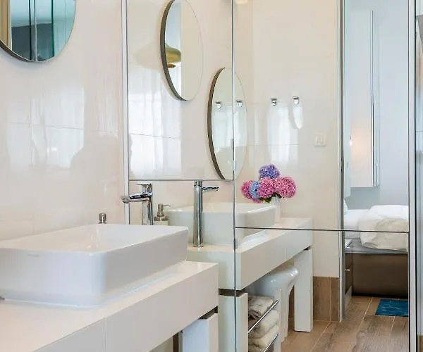 Ah Design Luxury أوباتيا